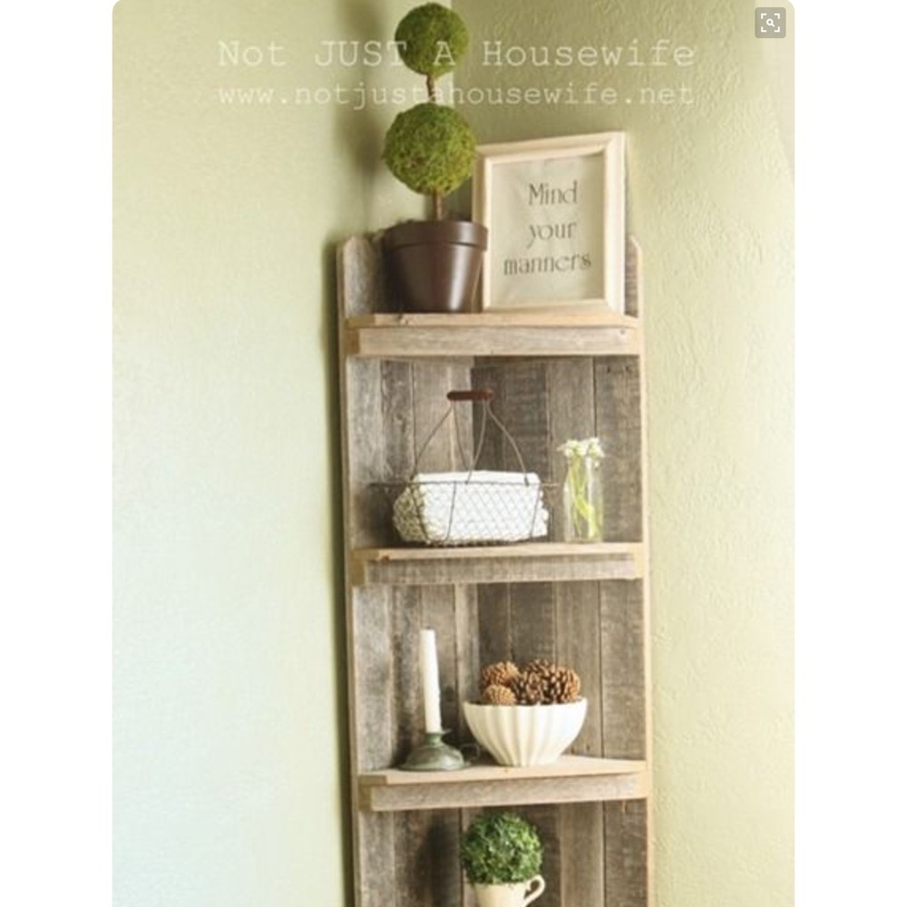 Meet your Posher, Eva